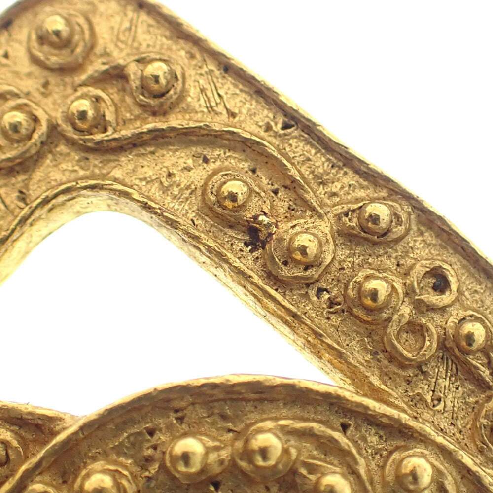 CHANEL Gold Logo Brooch - Picture 3 of 7
